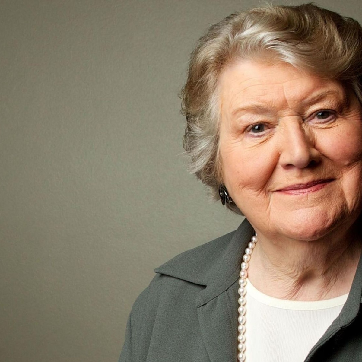 Dame Patricia Routledge 1929-2025 - Birkenhead High School Academy